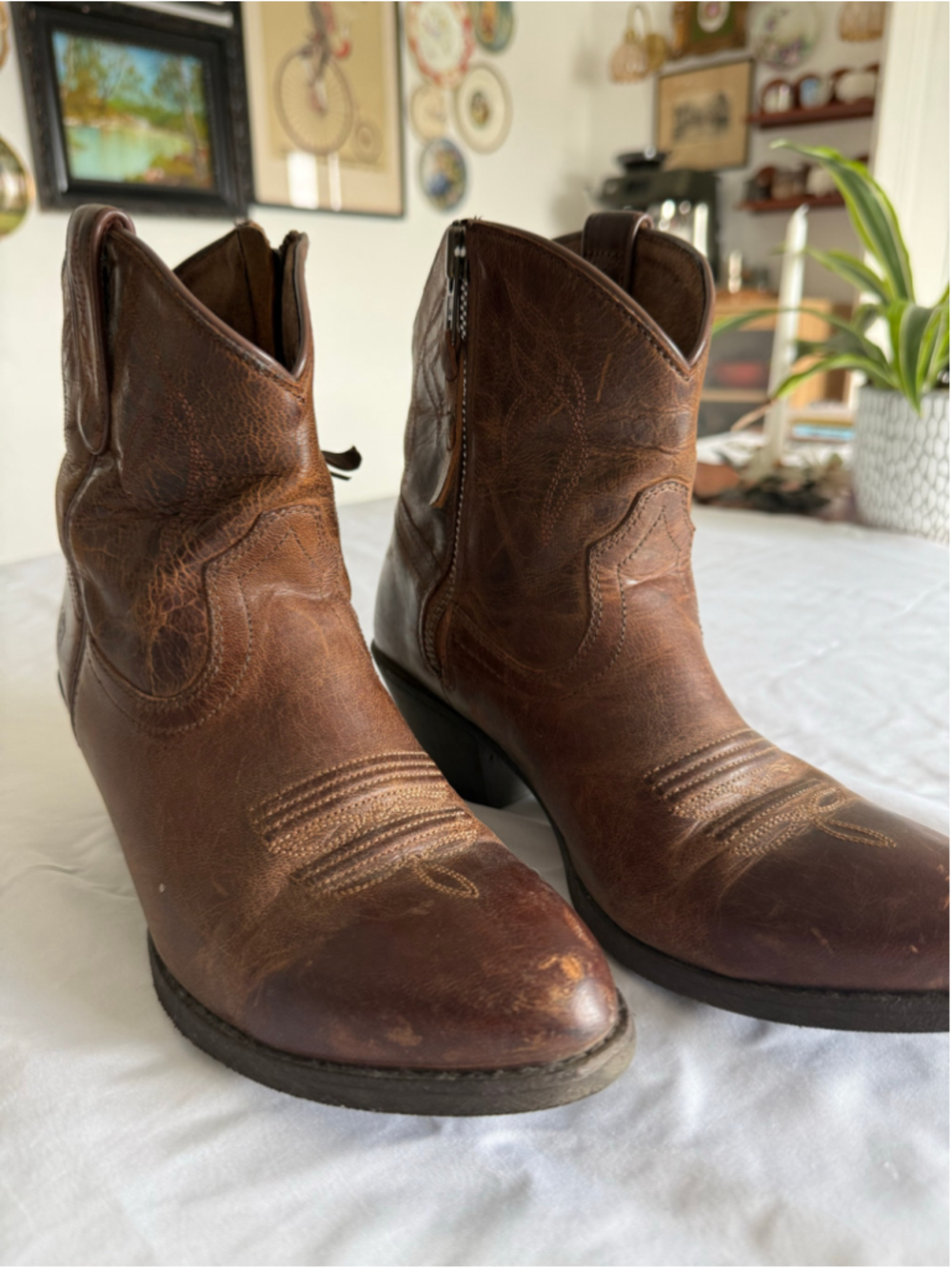Women's Ariat Brown Leather Western Ankle Boots Size 8.5 - Picture 7 of 7